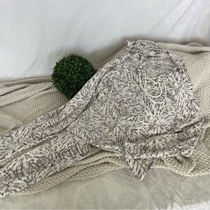 Hurley Gray Leaf Print Pajama Set Size Small